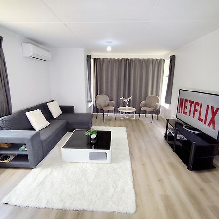 3-Bedroom House-Big Yard- Netflix Hamilton Ngoại thất bức ảnh